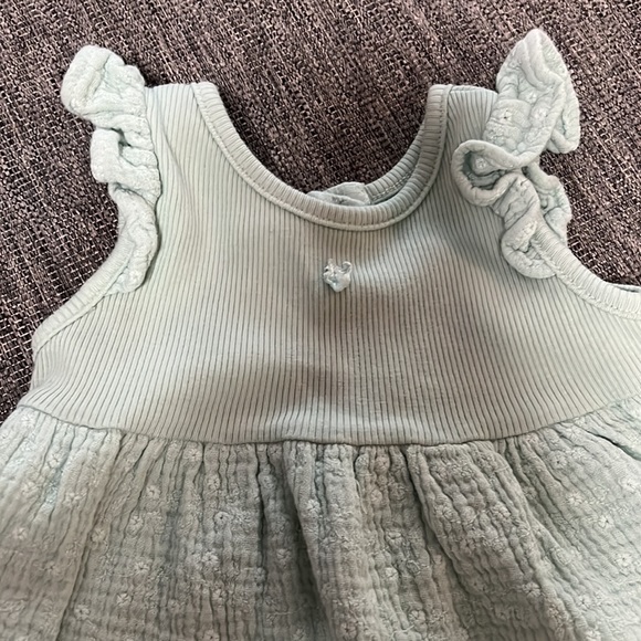 NWT Tocoto Vintage romper- 3 months - Picture 2 of 5